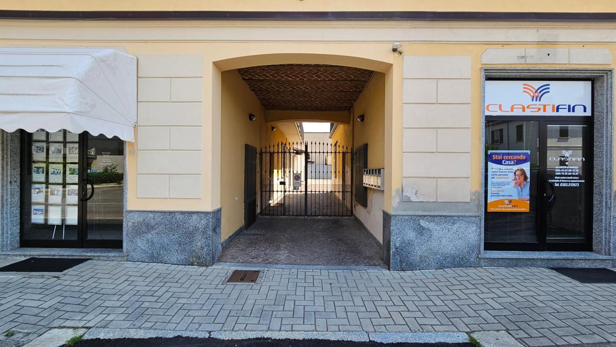 Casa Oltrepo Fresco Centrale Ma Silenzioso Parcheggio Interno Casteggio Экстерьер фото